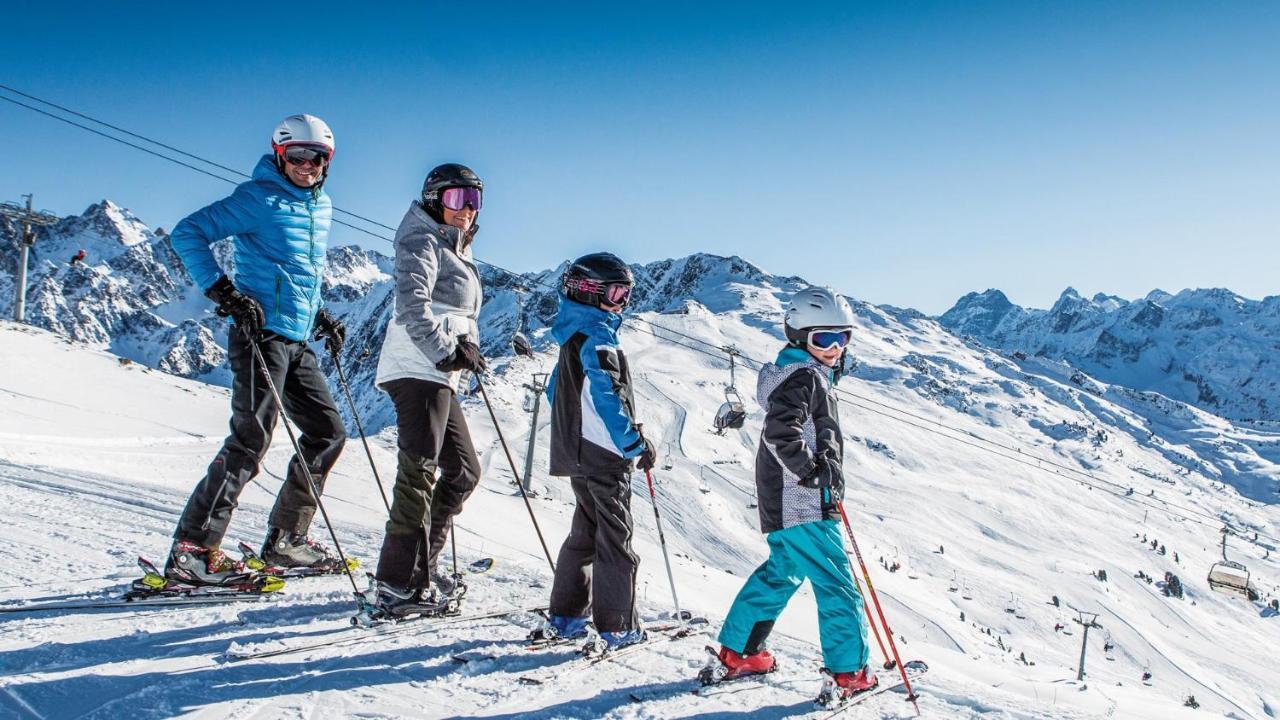 Appartement Pitztal-Hochzeiger Inclusive Pitztal-Sommer Card Йерценс Екстериор снимка