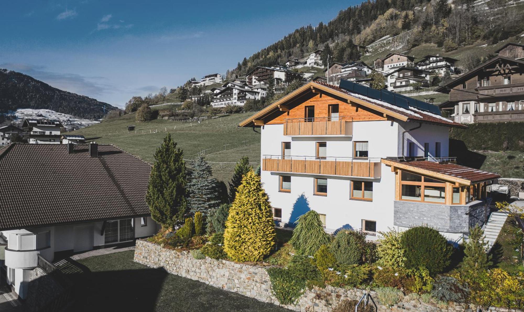 Appartement Pitztal-Hochzeiger Inclusive Pitztal-Sommer Card Йерценс Екстериор снимка